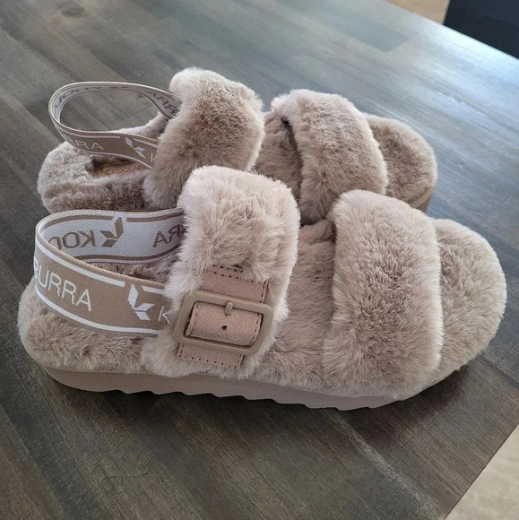 NWOB Koolaburra By UGG Amphora Fuzz-Oh Faux Fur Sandal - Picture 2 of 11